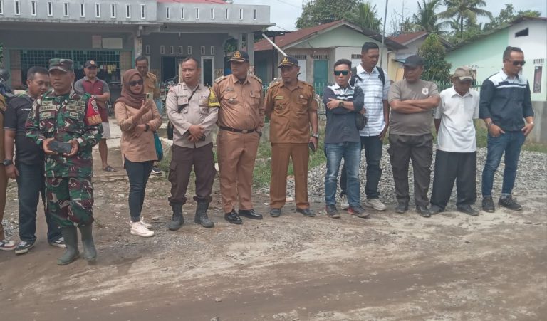 Trial Pembangunan Pengerasan Jalan Lapen Di Nagori Kampung Lalang