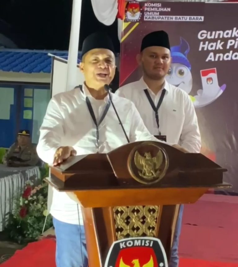 Gempar…. Zahir Hadir cabut nomor di KPU Batubara Gempar…. Zahir Hadir cabut nomor di KPU Batubara