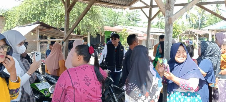 Rakyat Batubara gembira, Zahir calon Bupati Batubara nomor urut 3,kembali blusukan menjemput hati rakyat Rakyat Batubara gembira, Zahir calon Bupati Batubara nomor urut 3,kembali blusukan menjemput hati rakyat