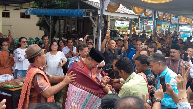 Upa-upa Bere Tuan Somanimbil kabupaten Batubara, kepada H.Baharuddin siagian ” Jangan pernah permalukan tulang untuk korupsi, karena 2 mantan Bupati terjirat Tersangka” Upa-upa Bere Tuan Somanimbil kabupaten Batubara, kepada H.Baharuddin siagian ” Jangan pernah permalukan tulang untuk korupsi, karena 2 mantan Bupati terjirat Tersangka”