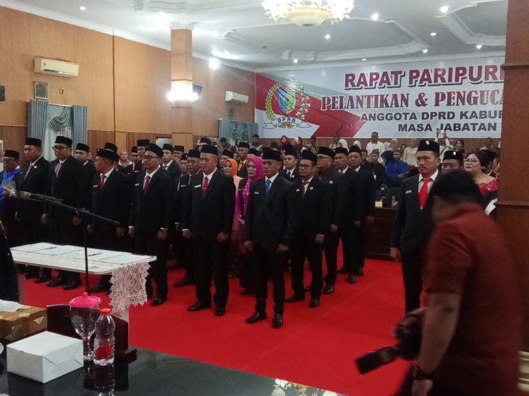 RESMI DILANTIK 40 ANGGOTA DPRD KABUPATEN BATU BARA, 23 ORANG WAJAH BARU. RESMI DILANTIK 40 ANGGOTA DPRD KABUPATEN BATU BARA, 23 ORANG WAJAH BARU.