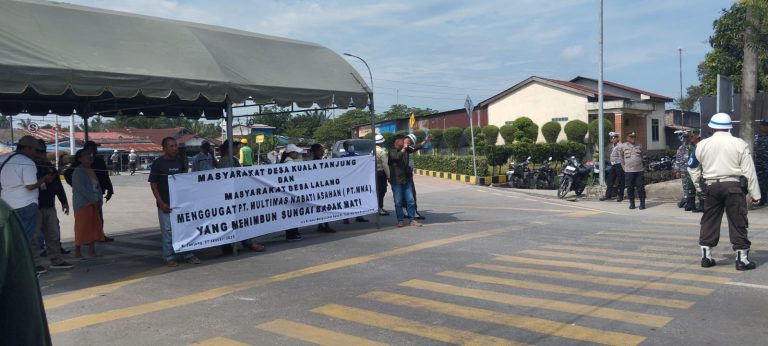 Masyarakat Desa Kuala Tanjung Menggugat PT. Multimas Nabati Asahan Atas Penimbunan Sungai Badak Mati
