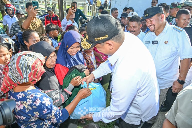 Gubernur Sumut Tinjau Bendungan Tanjung Muda, “Gegara bendungan rusak….petani gagal panen “ Gubernur Sumut Tinjau Bendungan Tanjung Muda, “Gegara bendungan rusak….petani gagal panen “