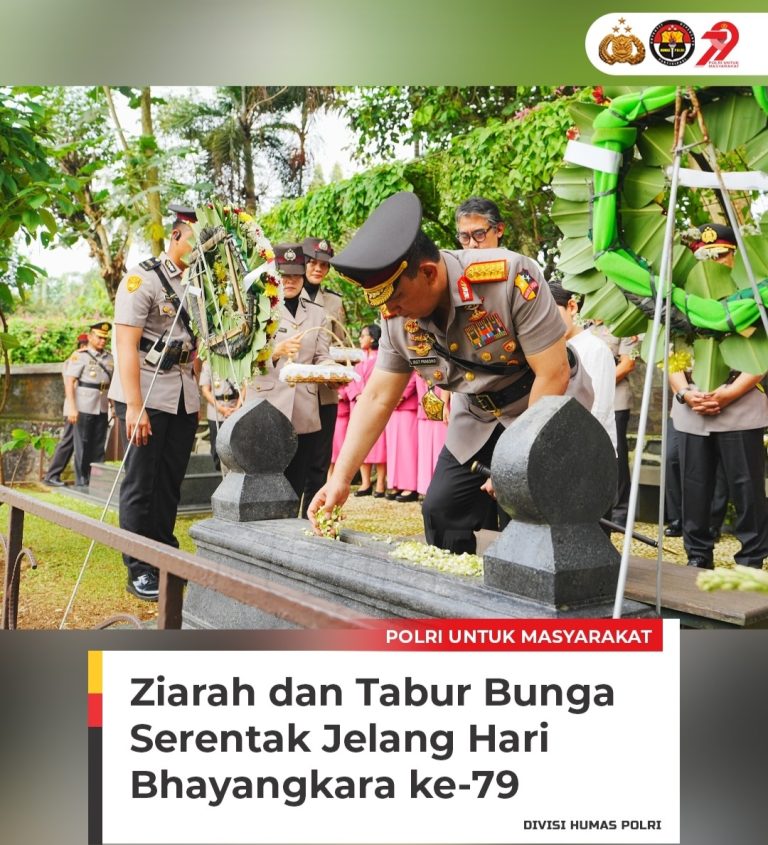 Dalam rangka memperingati Hari Bhayangkara ke-79, seluruh jajaran Polri dari tingkat Mabes Polri, Polda hingga Polres telah melaksanakan kegiatan ziarah dan tabur bunga secara serentak di Taman Makam Pahlawan (TMP) di wilayah masing-masing.