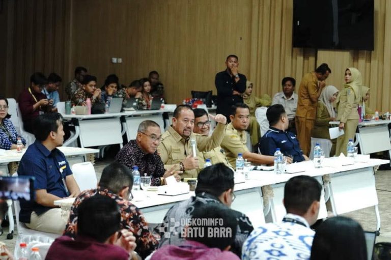 Giat Percepatan pencairan pinjaman koperasi merah putih , dibuka oleh Bupati Batubara Baharuddin Siagian Giat Percepatan pencairan pinjaman koperasi merah putih , dibuka oleh Bupati Batubara Baharuddin Siagian
