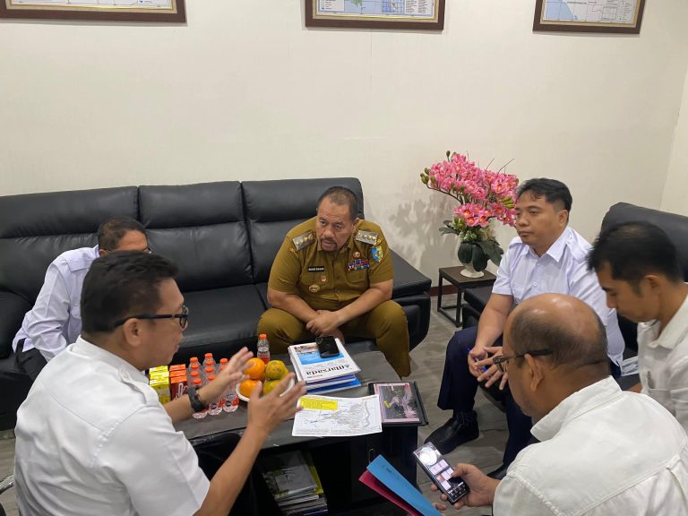 Bupati Batubara Baharuddin Siagian,bahas perairan di wilayah Batubara bersama kepala balai besar wilayah sungai Sumatera Utara Bupati Batubara Baharuddin Siagian,bahas perairan di wilayah Batubara bersama kepala balai besar wilayah sungai Sumatera Utara