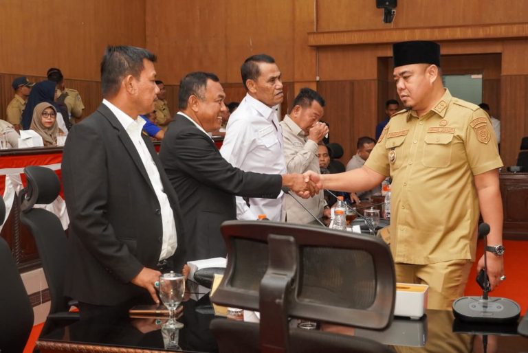 *Wakil Bupati Batu Bara, Bapak Syafrizal, S.E., M.AP., menyampaikan Nota Rancangan Peraturan Daerah (Ranperda) tentang Penghormatan, Perlindungan, dan Pemenuhan Hak Penyandang Disabilitas pada Rapat Paripurna DPRD Kabupaten Batu Bara *Wakil Bupati Batu Bara, Bapak Syafrizal, S.E., M.AP., menyampaikan Nota Rancangan Peraturan Daerah (Ranperda) tentang Penghormatan, Perlindungan, dan Pemenuhan Hak Penyandang Disabilitas pada Rapat Paripurna DPRD Kabupaten Batu Bara