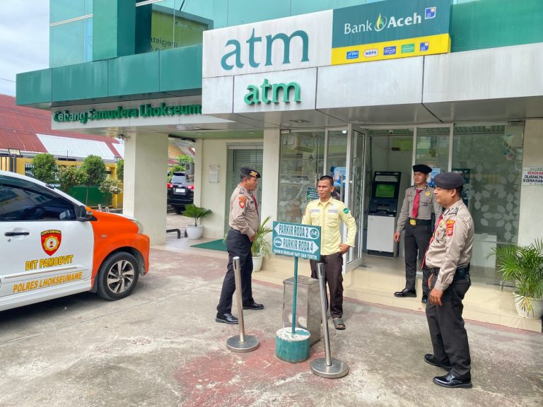ANGOTA POLISI LHOKSEMAWE ACEH,UNTUK MENJAGA, Keamanan ATM di Lhokseumawe, Warga Lebih Tenang Bertransaksi