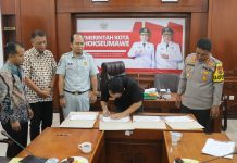 Pemerintah Kota Lhokseumawe melaksenakan Tanda Tangani Pernyataan Komitmen Bersama Terkait Tertib Administrasi PKB, SWDKLLJ, dan PNBP