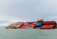 Kapal Tongkang Bawa Petikemas Nyaris Karam di Perairan Pulau Pandang dan Salah Nama