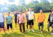 Koperasi Desa Merah Putih Dibangun di Lapangan Bola Kaki , Warga Ribut Nyatakan berontak Keberatan 